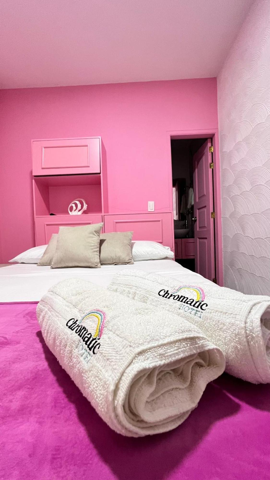 Hotel Chromatic Guatape Exterior photo